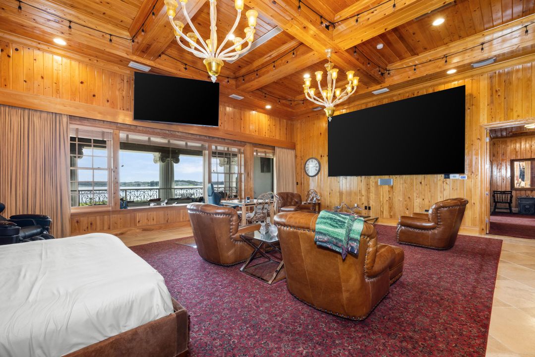 For Sale: $19,995,000 (6 beds, 12 baths, 20865 Square Feet)