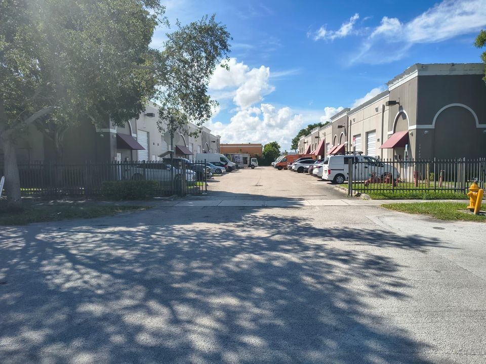 For Sale: $779,000 (0 beds, 0 baths, 2000 Square Feet)