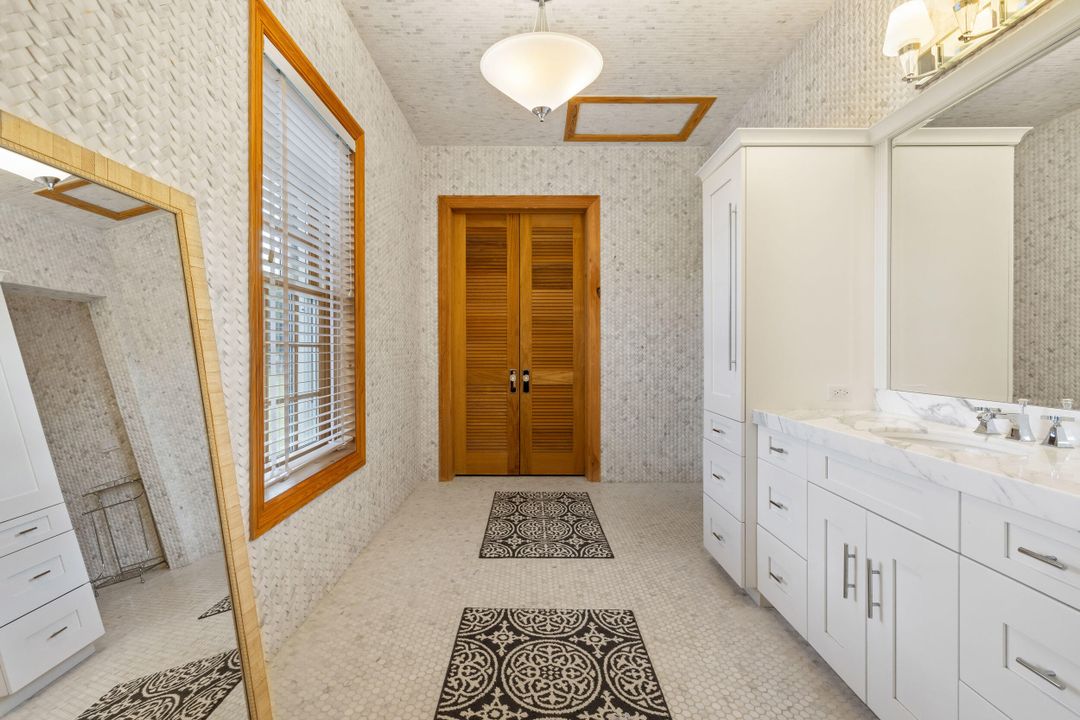 For Sale: $19,995,000 (6 beds, 12 baths, 20865 Square Feet)