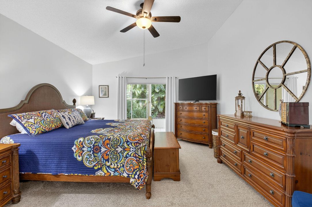 Active With Contract: $480,000 (3 beds, 2 baths, 2144 Square Feet)