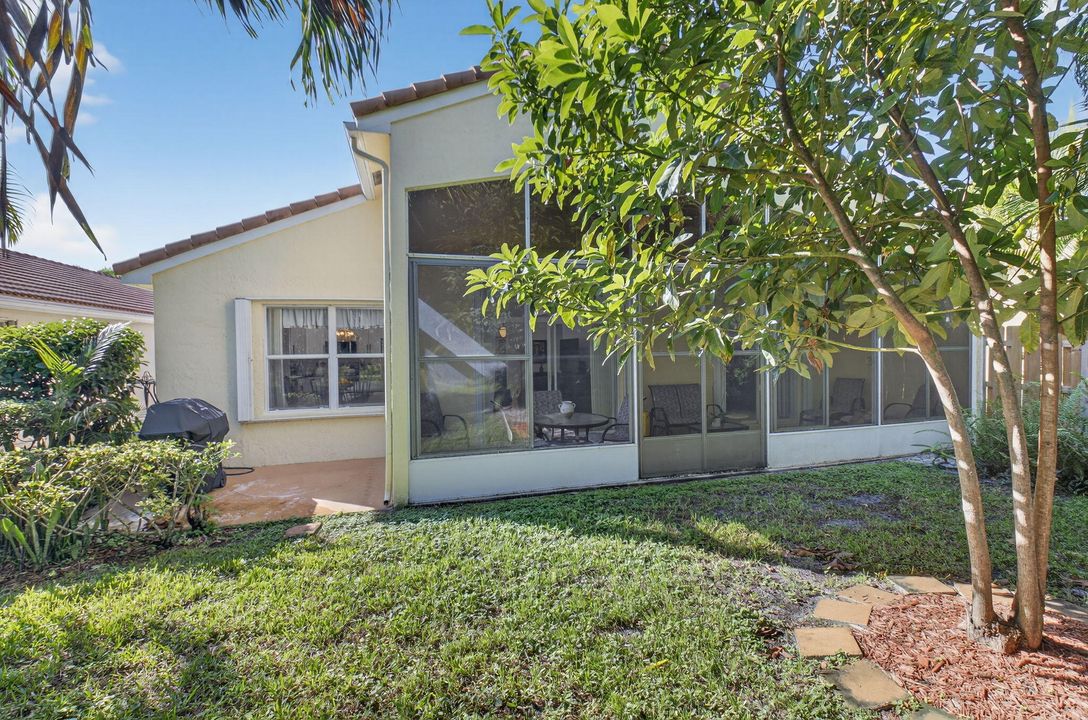 Active With Contract: $480,000 (3 beds, 2 baths, 2144 Square Feet)