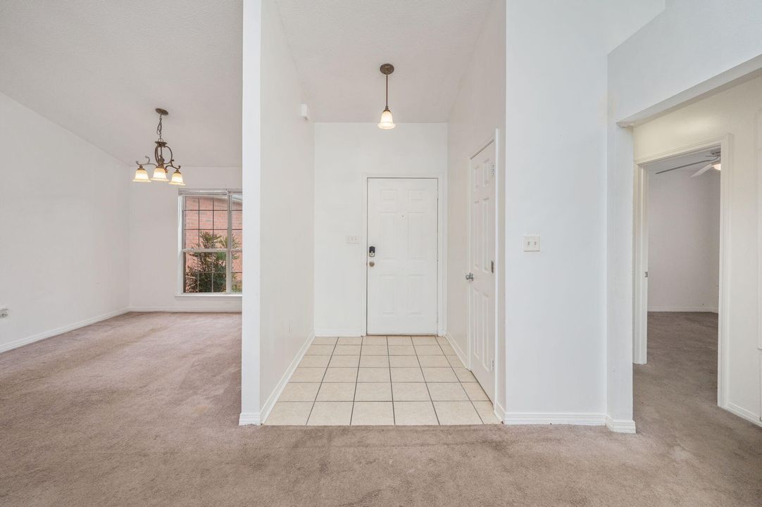 На продажу: $315,000 (4 спален, 2 ванн, 1750 Квадратных фут)