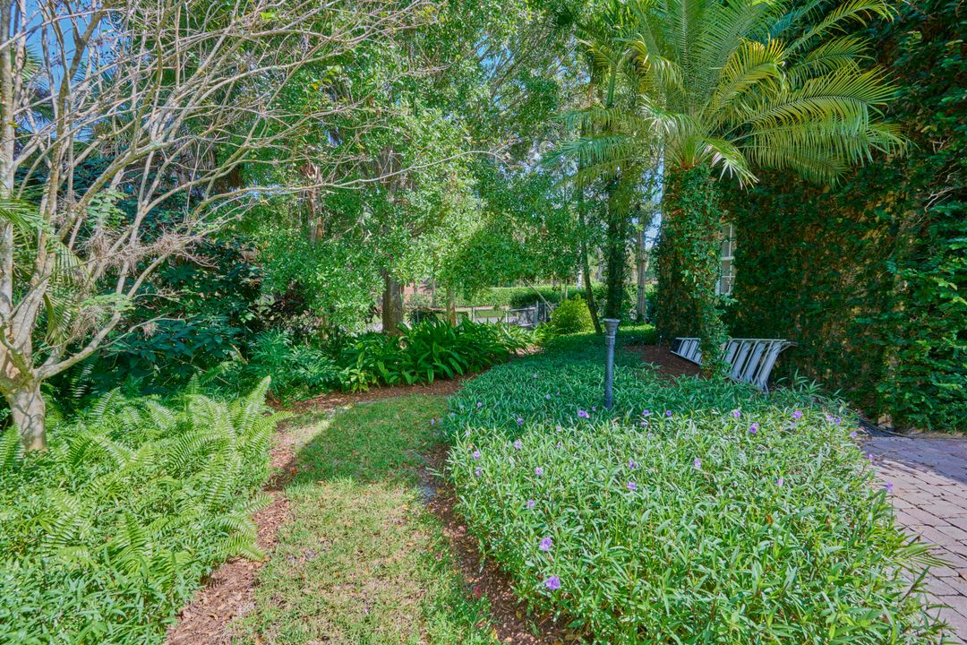 For Sale: $800,000 (4 beds, 4 baths, 3370 Square Feet)