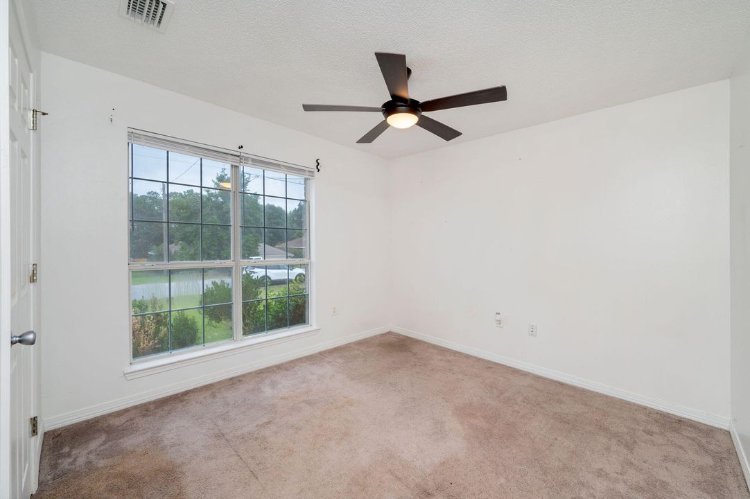 На продажу: $315,000 (4 спален, 2 ванн, 1750 Квадратных фут)