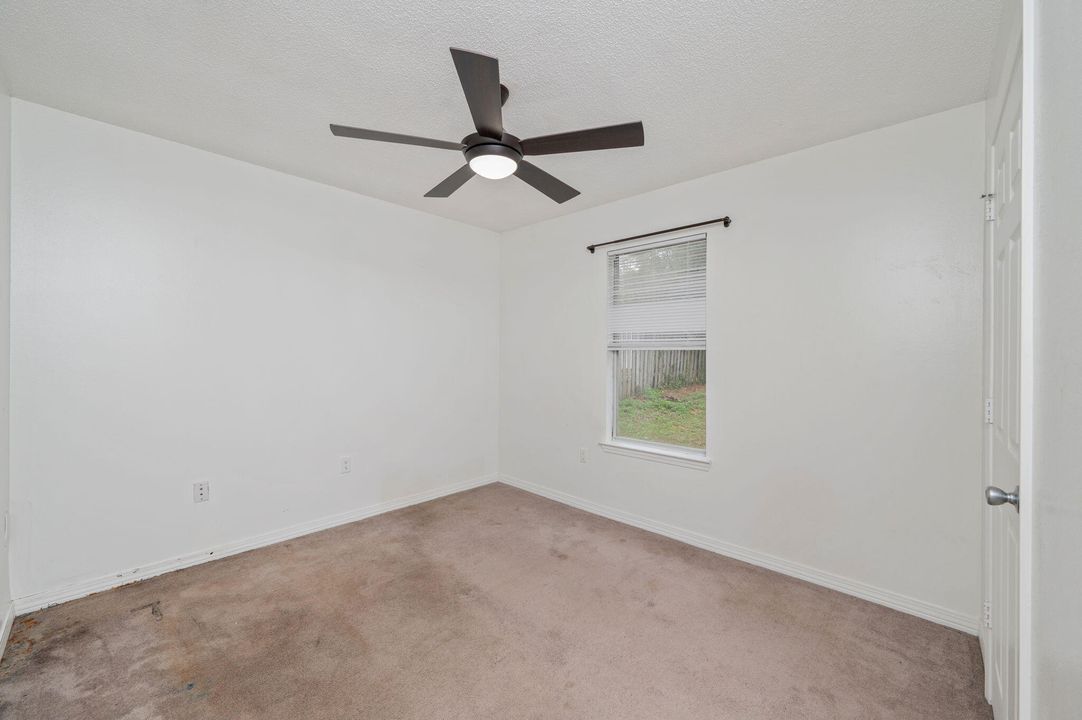 На продажу: $315,000 (4 спален, 2 ванн, 1750 Квадратных фут)