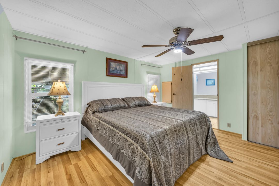 For Sale: $230,000 (2 beds, 2 baths, 1293 Square Feet)