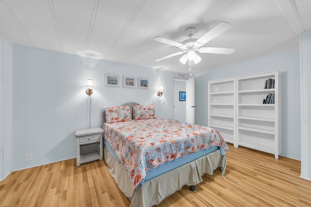 For Sale: $230,000 (2 beds, 2 baths, 1293 Square Feet)