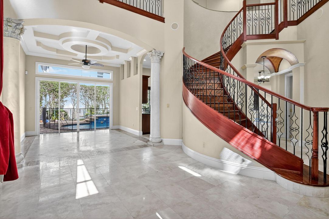 Activo con contrato: $1,199,000 (5 camas, 3 baños, 3410 Pies cuadrados)