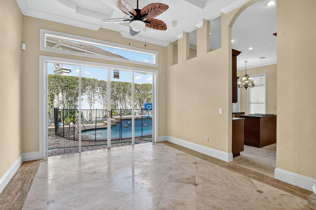 Activo con contrato: $1,199,000 (5 camas, 3 baños, 3410 Pies cuadrados)