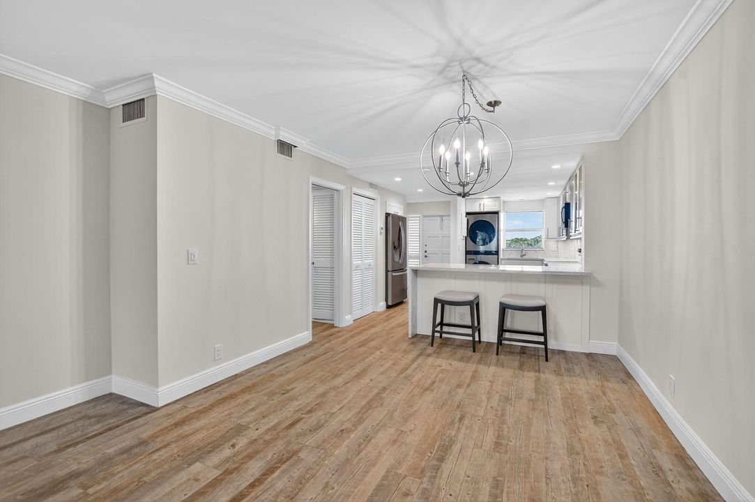 En Venta: $575,000 (2 camas, 2 baños, 1575 Pies cuadrados)