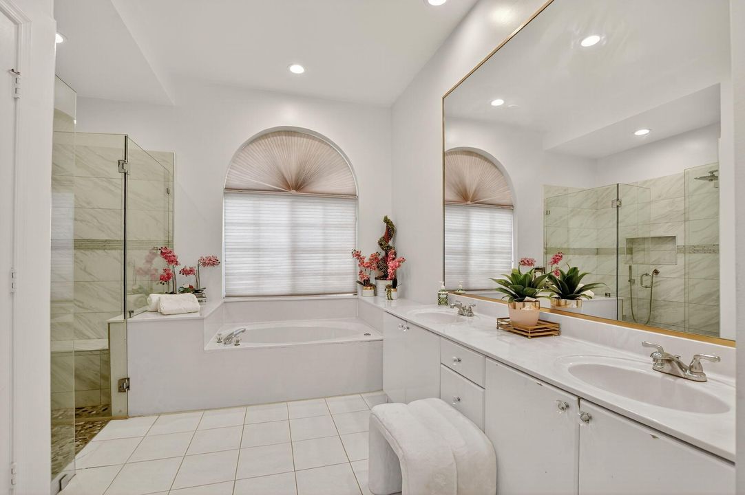 待售: $849,000 (3 贝兹, 3 浴室, 2255 平方英尺)