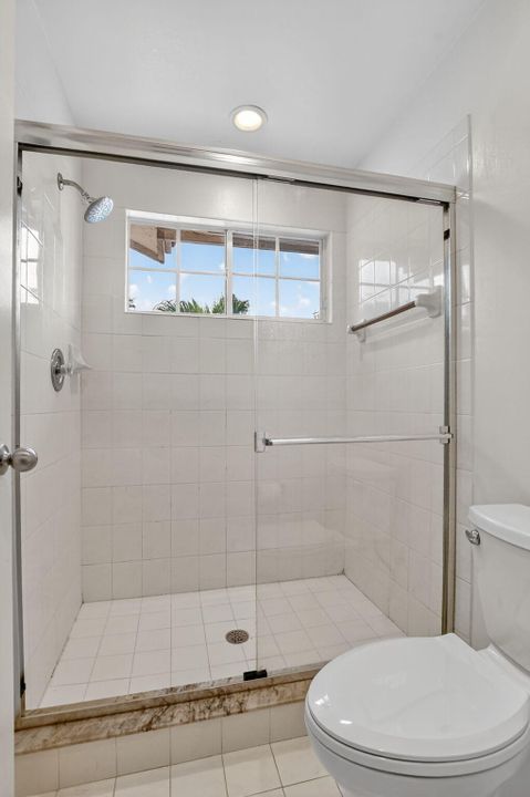 待售: $849,000 (3 贝兹, 3 浴室, 2255 平方英尺)