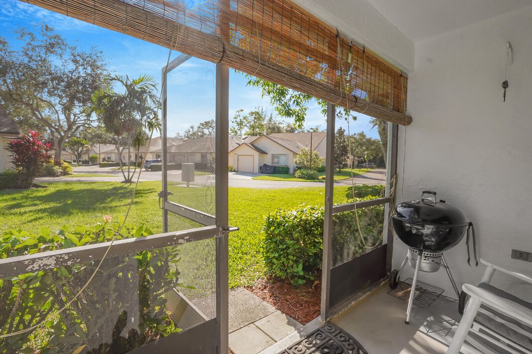 En Venta: $349,900 (2 camas, 2 baños, 1357 Pies cuadrados)