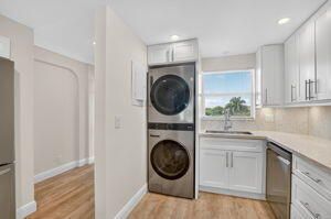 En Venta: $575,000 (2 camas, 2 baños, 1575 Pies cuadrados)