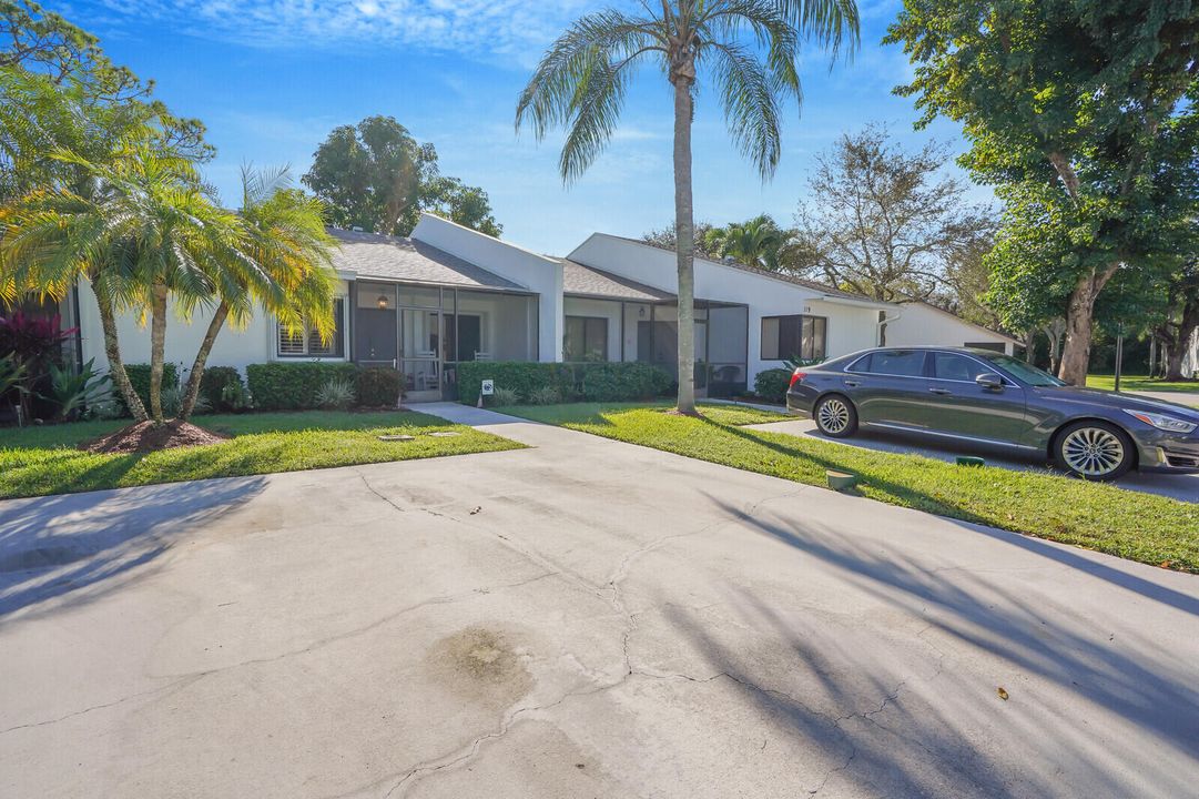 En Venta: $349,900 (2 camas, 2 baños, 1357 Pies cuadrados)