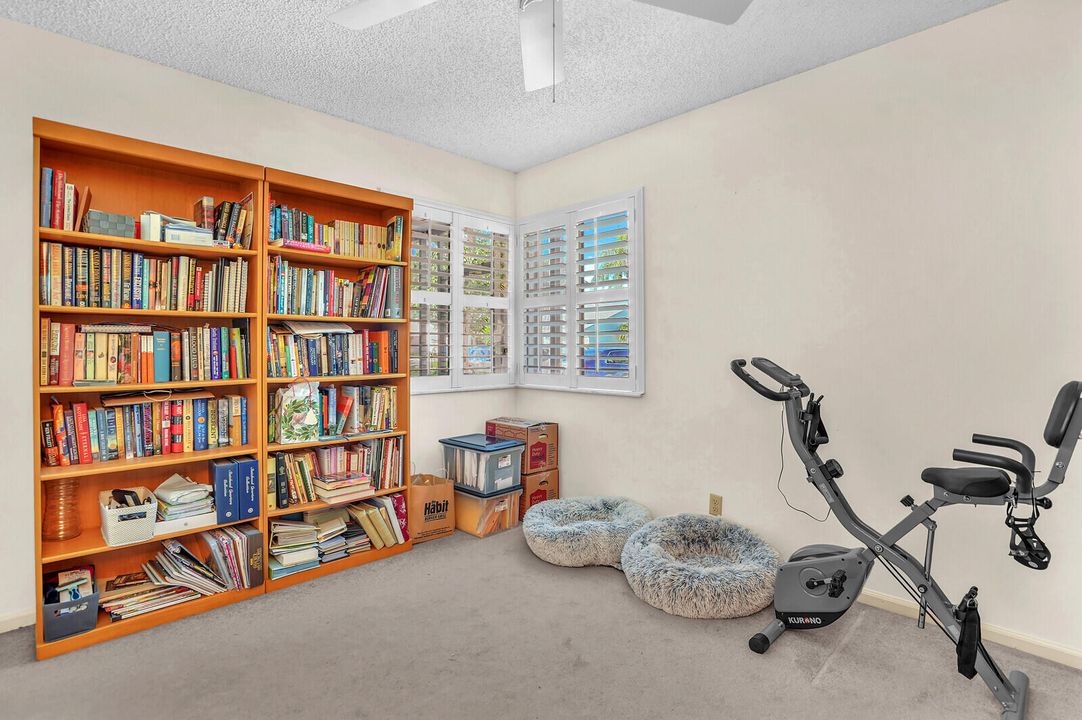 En Venta: $349,900 (2 camas, 2 baños, 1357 Pies cuadrados)