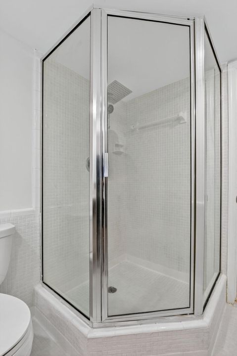 En Venta: $575,000 (2 camas, 2 baños, 1575 Pies cuadrados)