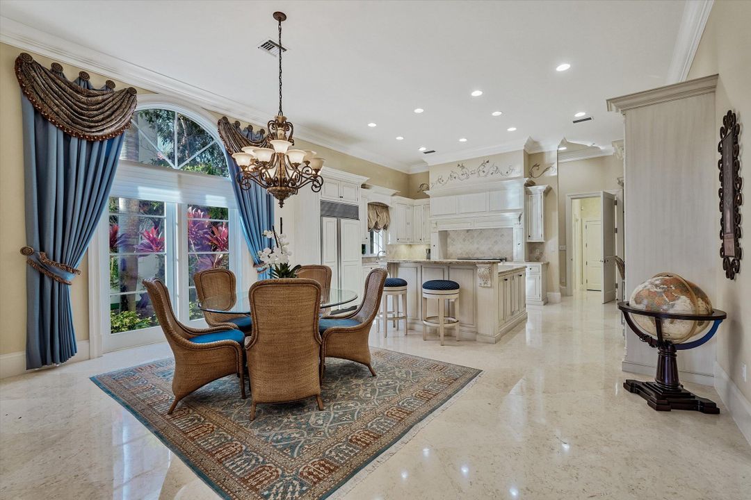 На продажу: $6,900,000 (5 спален, 5 ванн, 5479 Квадратных фут)