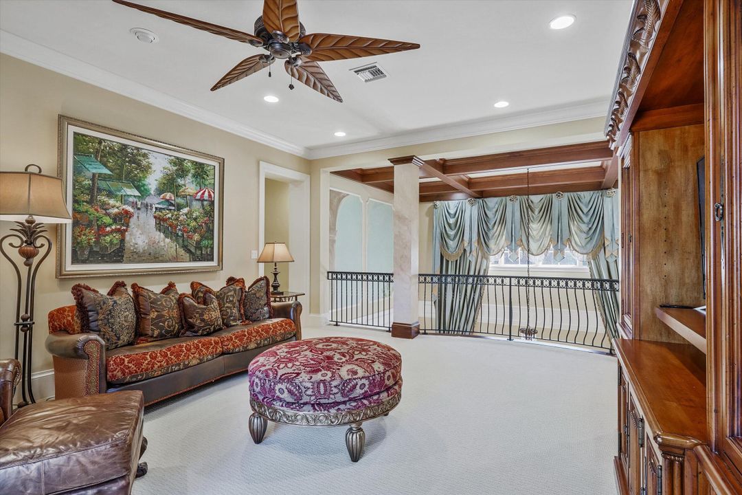 На продажу: $6,900,000 (5 спален, 5 ванн, 5479 Квадратных фут)