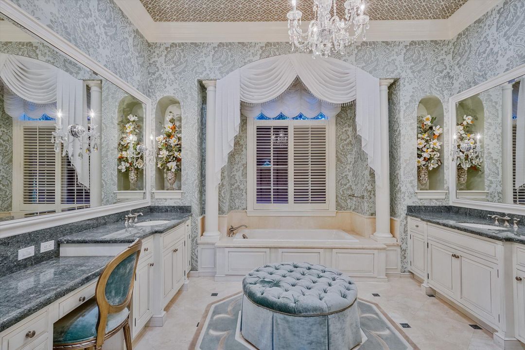 На продажу: $6,900,000 (5 спален, 5 ванн, 5479 Квадратных фут)