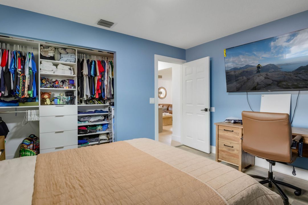 На продажу: $599,900 (3 спален, 2 ванн, 1827 Квадратных фут)