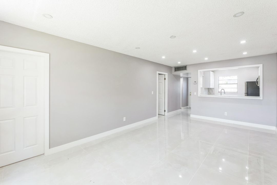 En Venta: $90,250 (1 camas, 1 baños, 684 Pies cuadrados)