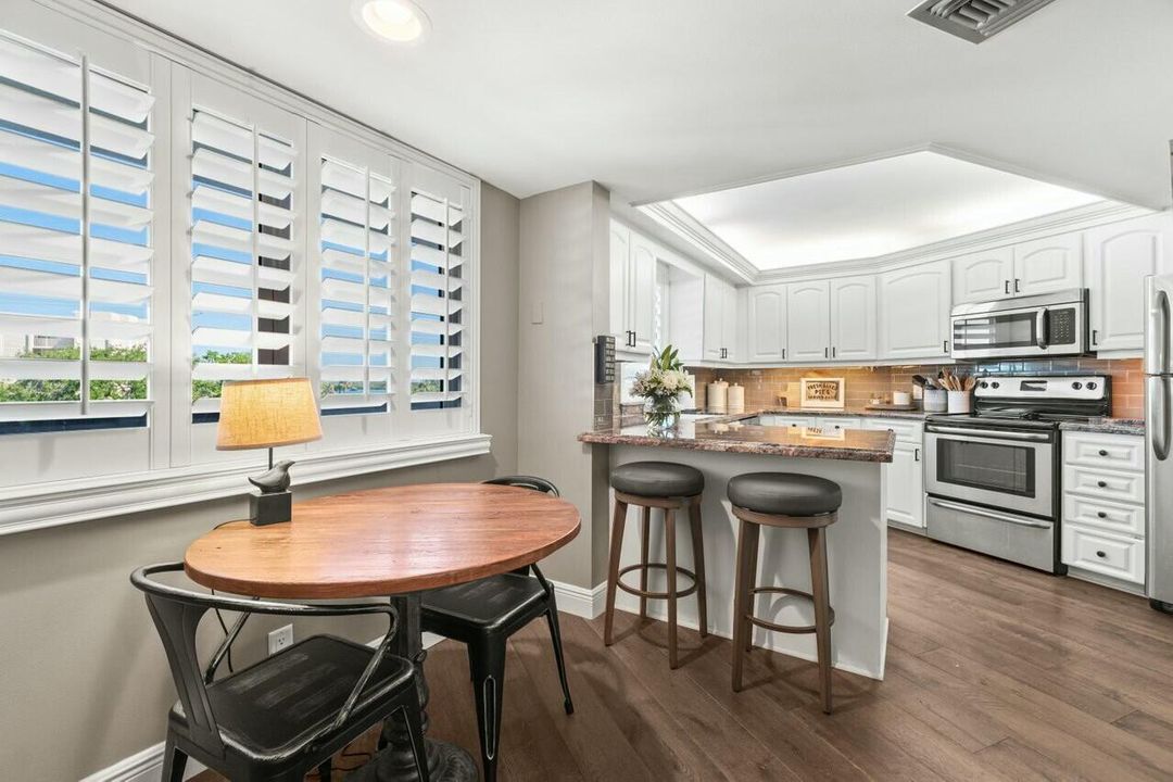 En Venta: $818,800 (2 camas, 2 baños, 1639 Pies cuadrados)