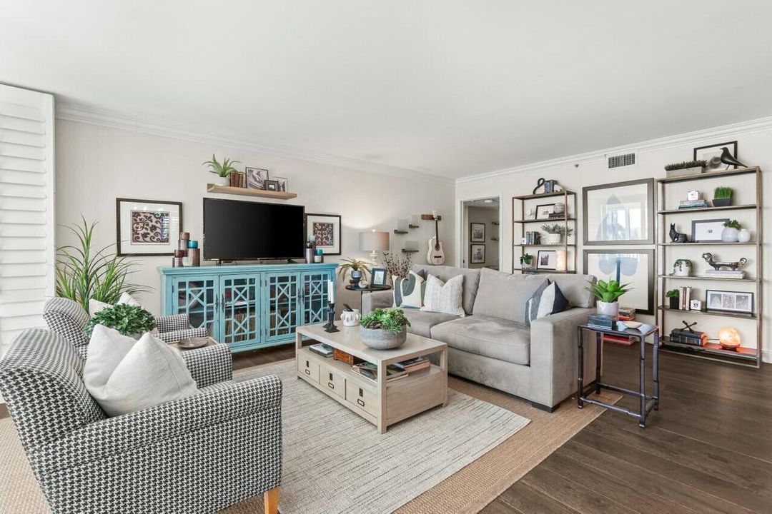 En Venta: $818,800 (2 camas, 2 baños, 1639 Pies cuadrados)