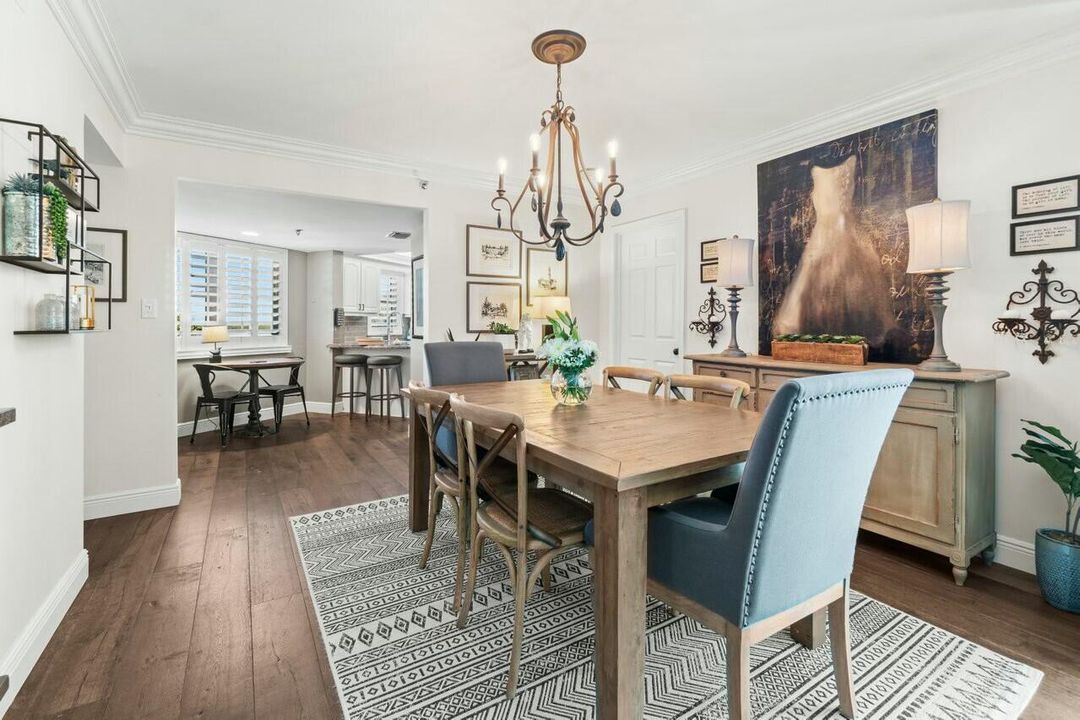 En Venta: $818,800 (2 camas, 2 baños, 1639 Pies cuadrados)