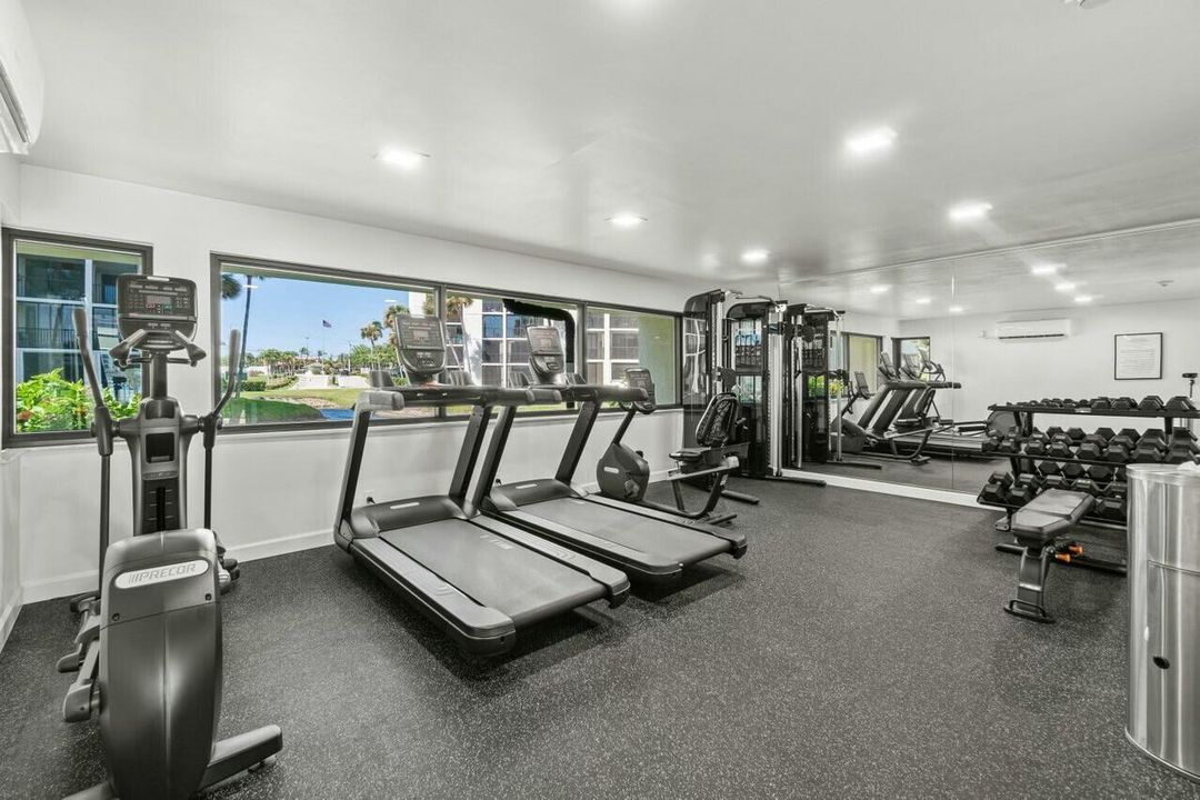 En Venta: $818,800 (2 camas, 2 baños, 1639 Pies cuadrados)