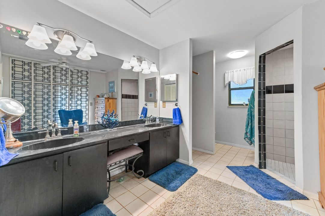 For Sale: $725,000 (3 beds, 2 baths, 2095 Square Feet)