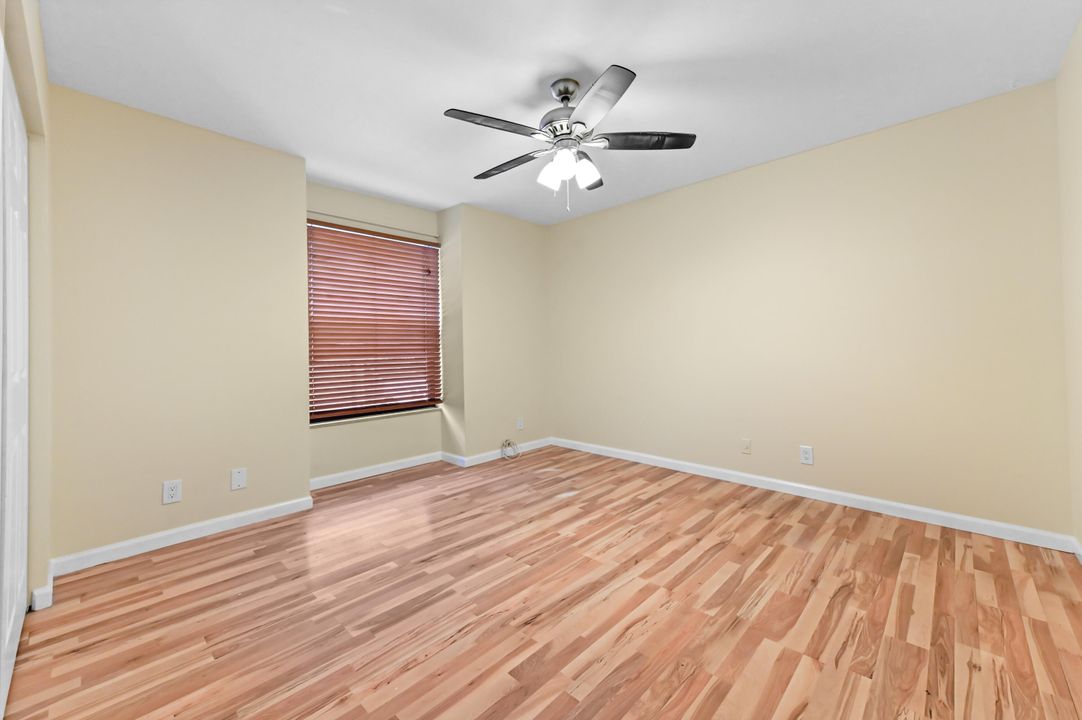 For Sale: $725,000 (3 beds, 2 baths, 2095 Square Feet)