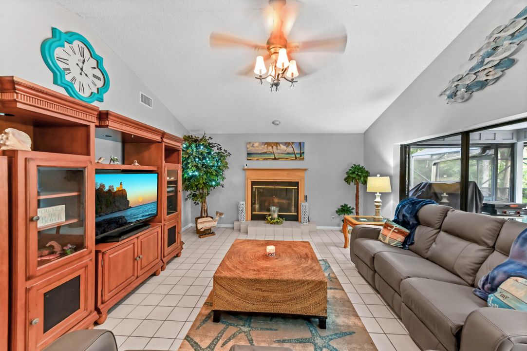 For Sale: $725,000 (3 beds, 2 baths, 2095 Square Feet)