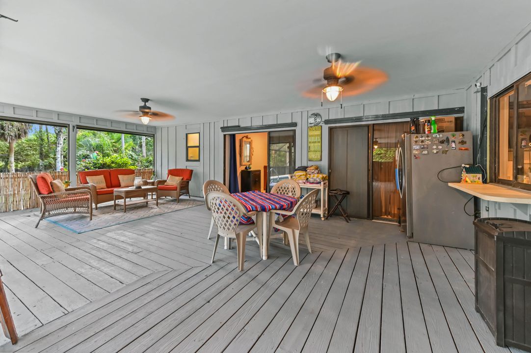 For Sale: $725,000 (3 beds, 2 baths, 2095 Square Feet)