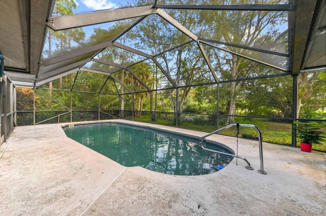 For Sale: $725,000 (3 beds, 2 baths, 2095 Square Feet)