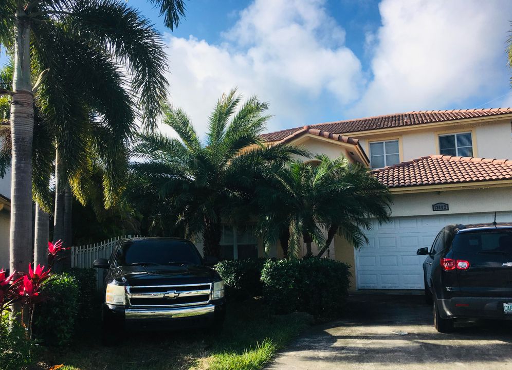 待售: $649,900 (4 贝兹, 3 浴室, 2051 平方英尺)