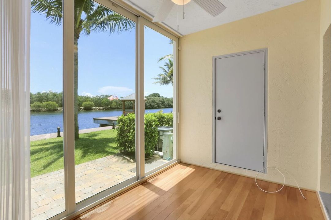 Active With Contract: $3,500 (3 beds, 2 baths, 1312 Square Feet)