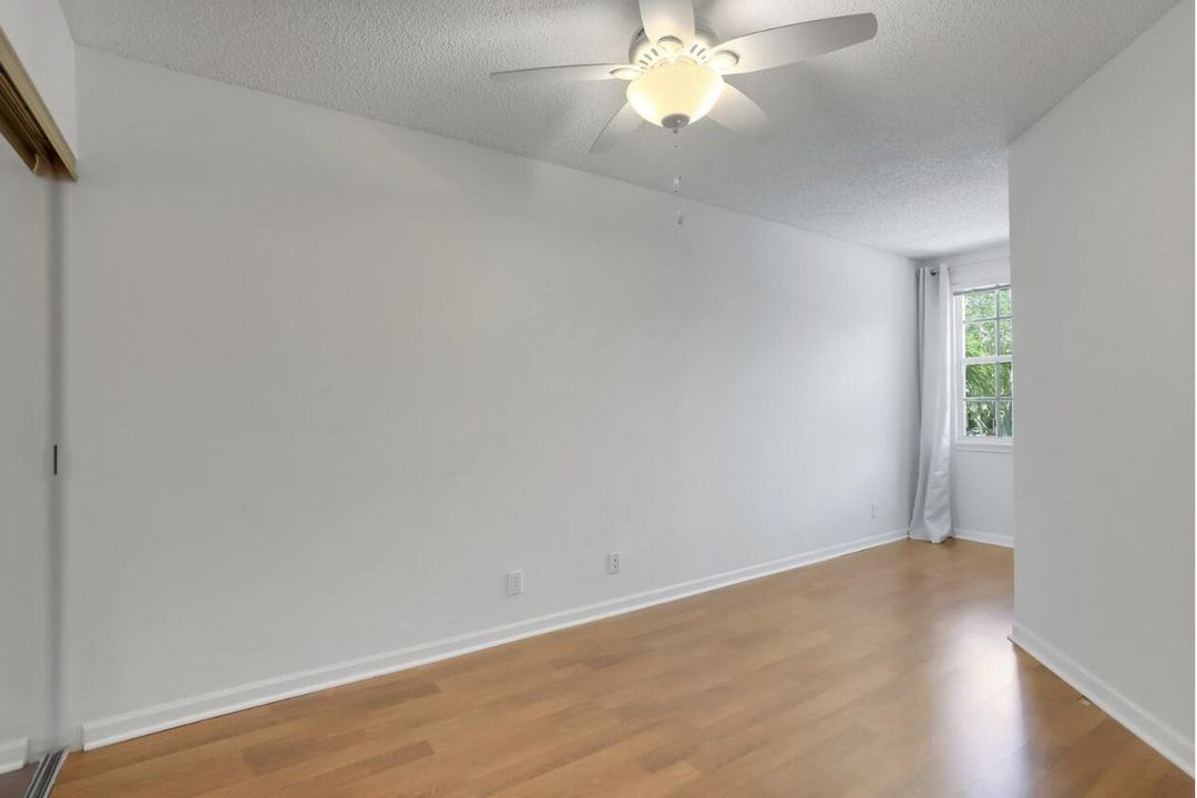 Active With Contract: $3,500 (3 beds, 2 baths, 1312 Square Feet)