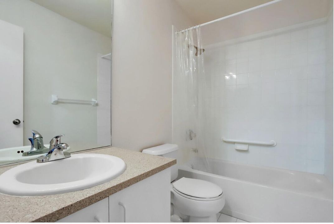 Active With Contract: $3,500 (3 beds, 2 baths, 1312 Square Feet)