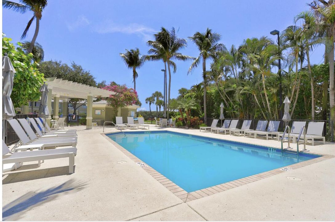 Active With Contract: $3,500 (3 beds, 2 baths, 1312 Square Feet)