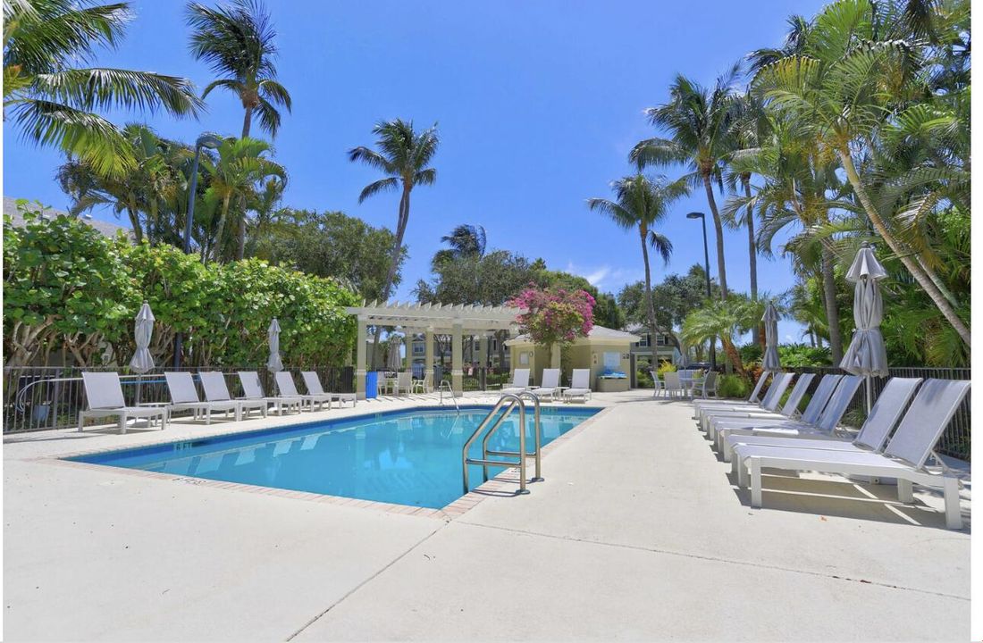 Active With Contract: $3,500 (3 beds, 2 baths, 1312 Square Feet)