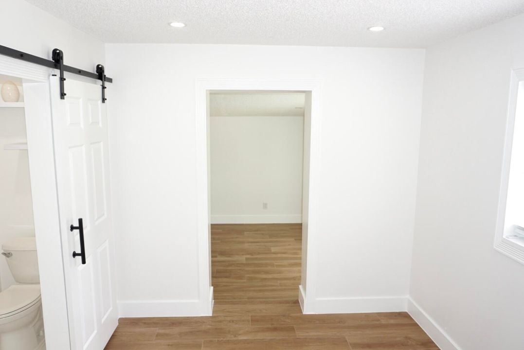 Active With Contract: $4,200 (4 beds, 1 baths, 1470 Square Feet)