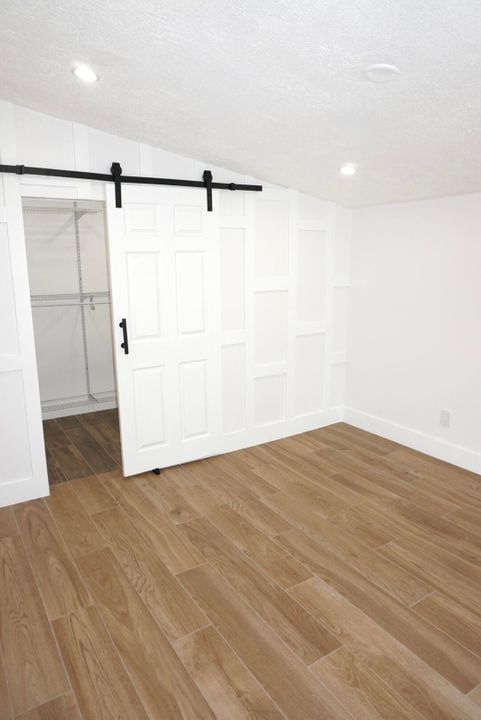 Active With Contract: $4,200 (4 beds, 1 baths, 1470 Square Feet)