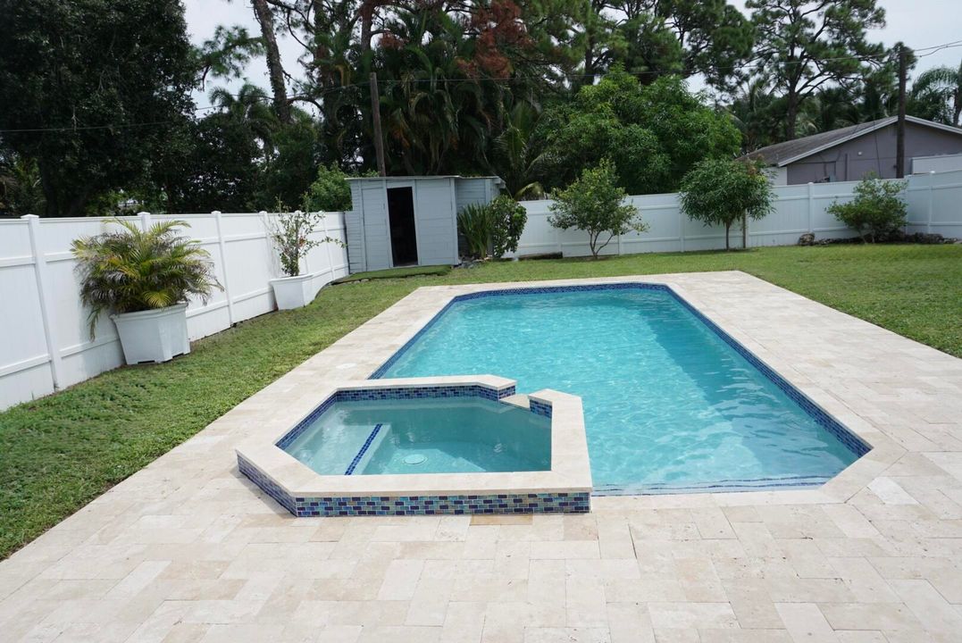 Active With Contract: $4,200 (4 beds, 1 baths, 1470 Square Feet)