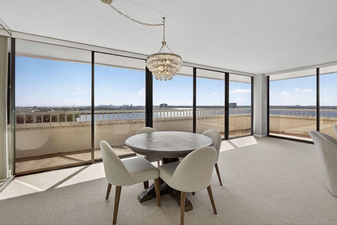 For Sale: $889,000 (2 beds, 2 baths, 1661 Square Feet)