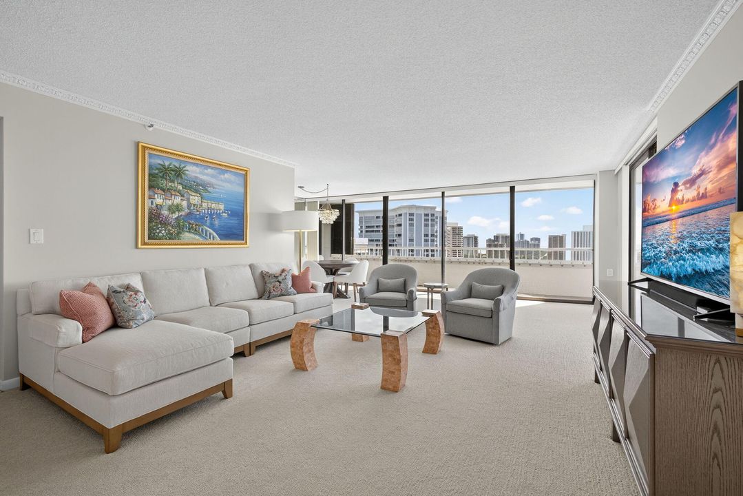 For Sale: $889,000 (2 beds, 2 baths, 1661 Square Feet)