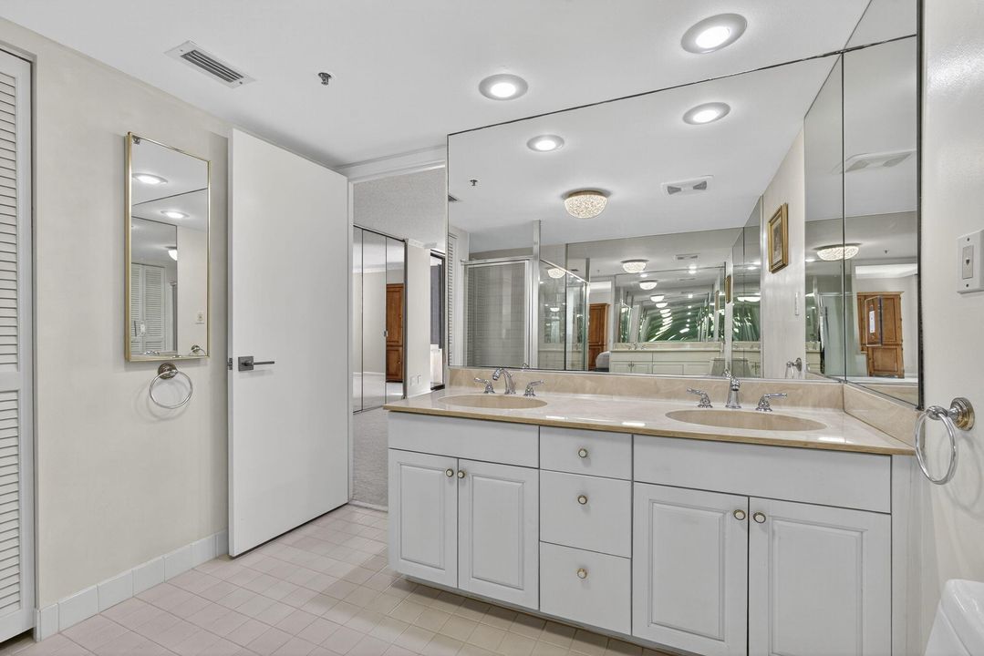 For Sale: $889,000 (2 beds, 2 baths, 1661 Square Feet)