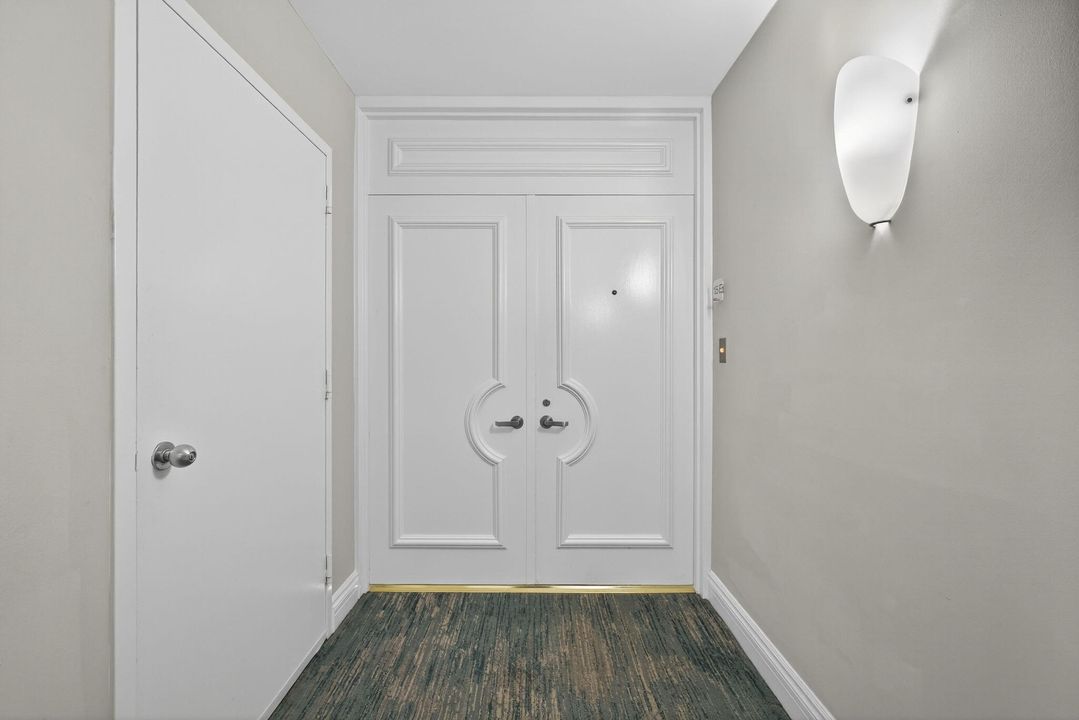 For Sale: $889,000 (2 beds, 2 baths, 1661 Square Feet)