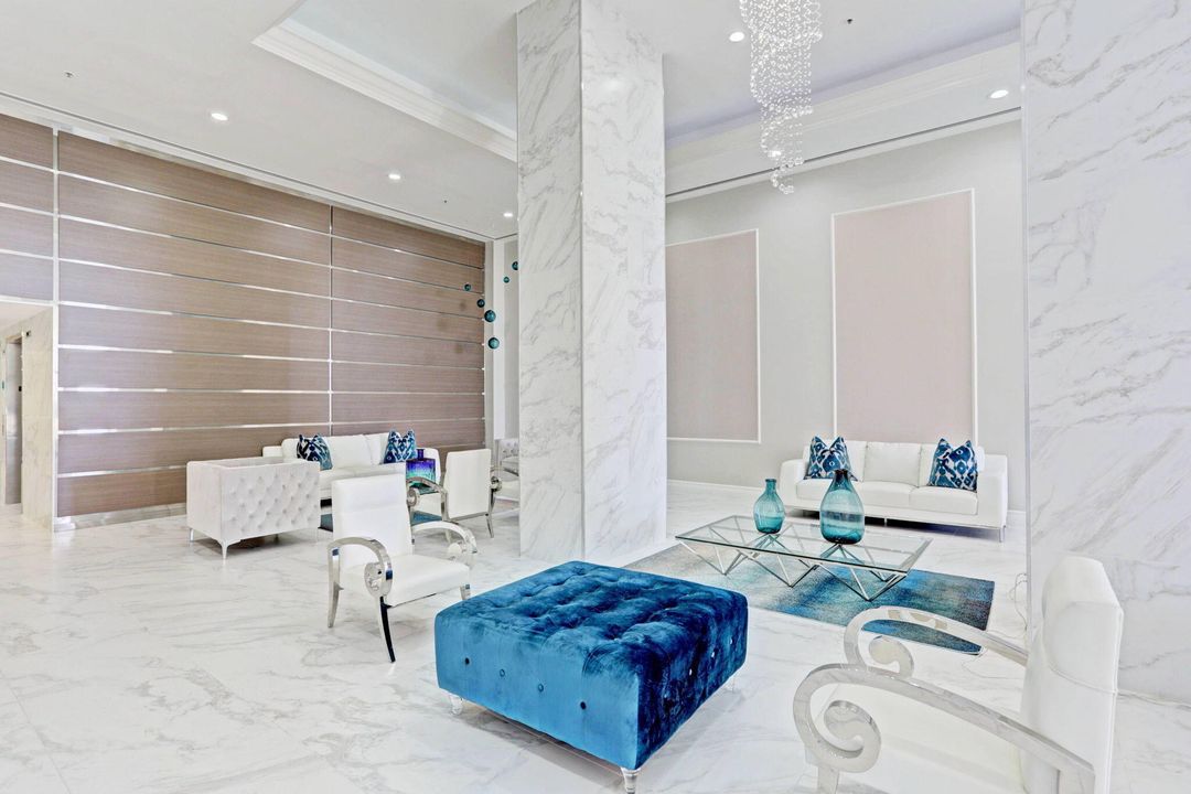 For Sale: $889,000 (2 beds, 2 baths, 1661 Square Feet)