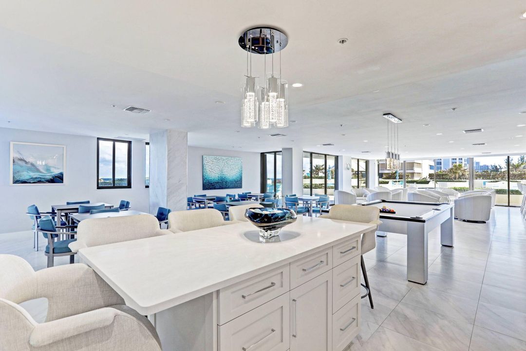 For Sale: $889,000 (2 beds, 2 baths, 1661 Square Feet)